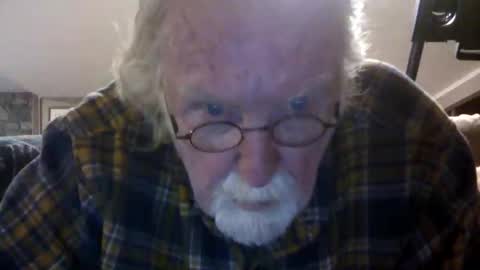 Snapshot of hornyinohio9 chatting on 04/29/26, 01:26 HornyInOhio9 online show from 04/29/26, 01:26