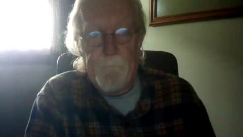 Snapshot of hornyinohio9 chatting on 05/02/26, 04:12 HornyInOhio9 online show from 05/02/26, 04:12