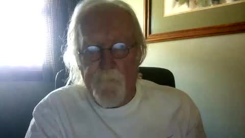 Snapshot of hornyinohio9 chatting on 05/17/26, 02:13 HornyInOhio9 online show from 05/17/26, 02:13