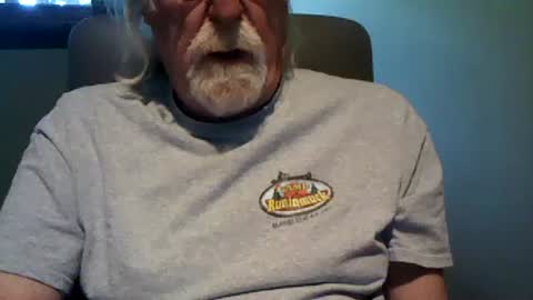 Snapshot of hornyinohio9 chatting on 06/13/26, 01:31 HornyInOhio9 online show from 06/13/26, 01:31