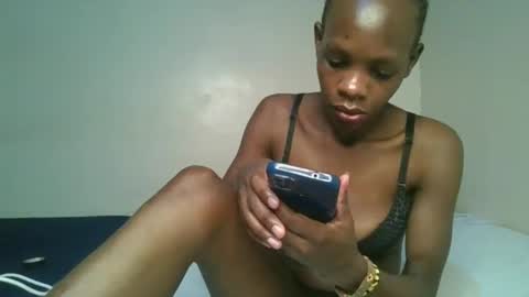 Snapshot of hornylittleprinces chatting on 10/23/25, 05:33 Princes online show from 10/23/25, 05:33