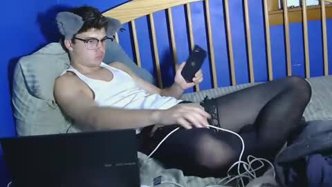 Snapshot of hornymanwhore2 chatting on 09/15/25, 11:16 hornymanwhore2 online show from 09/15/25, 11:16