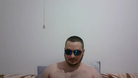 Snapshot of hornymonkey991 chatting on 04/17/26, 05:38 hornymonkey991 online show from 04/17/26, 05:38