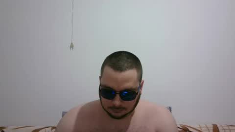Snapshot of hornymonkey991 chatting on 04/18/26, 05:50 hornymonkey991 online show from 04/18/26, 05:50
