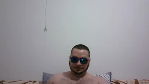 Snapshot of hornymonkey991 chatting on 04/18/26, 07:07 hornymonkey991 online show from 04/18/26, 07:07