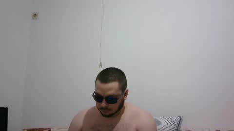 Snapshot of hornymonkey991 chatting on 04/25/26, 05:10 hornymonkey991 online show from 04/25/26, 05:10