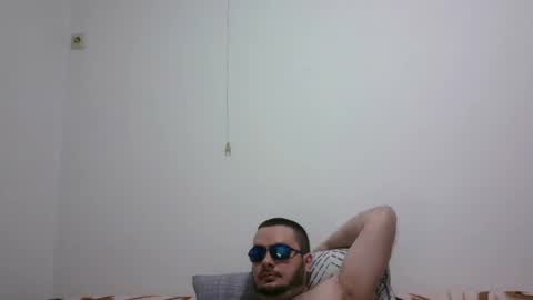 Snapshot of hornymonkey991 chatting on 05/11/26, 05:32 hornymonkey991 online show from 05/11/26, 05:32