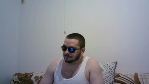 Snapshot of hornymonkey991 chatting on 05/15/26, 04:25 hornymonkey991 online show from 05/15/26, 04:25