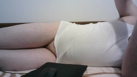 Snapshot of hornymonkey991 chatting on 05/31/26, 05:53 hornymonkey991 online show from 05/31/26, 05:53