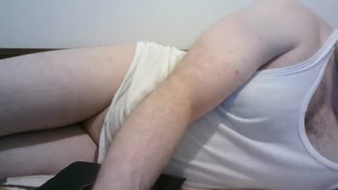 Snapshot of hornymonkey991 chatting on 06/08/26, 04:40 hornymonkey991 online show from 06/08/26, 04:40