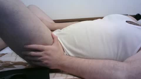 Snapshot of hornymonkey991 chatting on 06/12/26, 06:29 hornymonkey991 online show from 06/12/26, 06:29