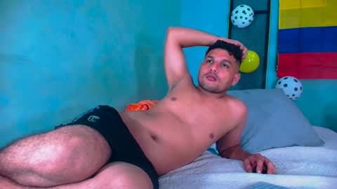 Snapshot of hornyshow1 chatting on 05/30/26, 04:20 hornyshow1 online show from 05/30/26, 04:20