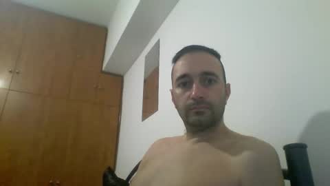 Snapshot of hornysnake69 chatting on 10/12/25, 12:04 hornysnake69 online show from 10/12/25, 12:04