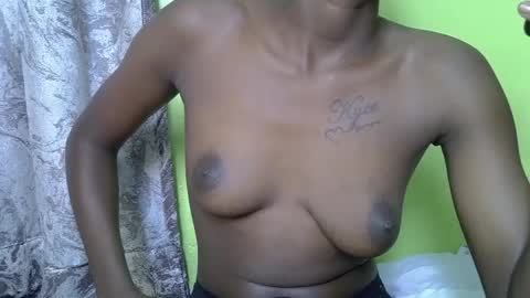 Snapshot of hornysoul02 chatting on 07/08/26, 10:42 hornysoul02 online show from 07/08/26, 10:42