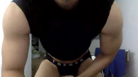 Snapshot of hornyspaniard93 chatting on 03/08/26, 12:08 hornyspaniard93 online show from 03/08/26, 12:08