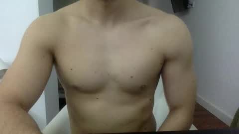 Snapshot of hornyspaniard93 chatting on 04/06/26, 05:58 hornyspaniard93 online show from 04/06/26, 05:58