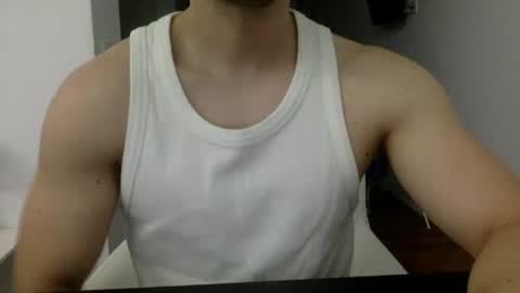 Snapshot of hornyspaniard93 chatting on 06/13/26, 07:23 hornyspaniard93 online show from 06/13/26, 07:23