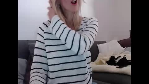 Hornyssima online show from 04/30/26, 04:24