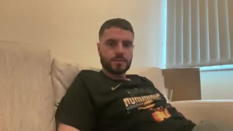 Snapshot of hornytom27 chatting on 12/28/24, 01:17 Horny247 online show from 12/28/24, 01:17