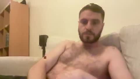 Snapshot of hornytom27 chatting on 02/08/25, 01:33 Horny247 online show from 02/08/25, 01:33