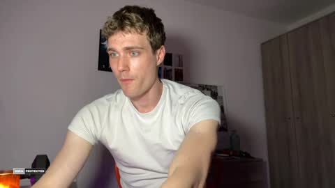 hornytwunk01 online show from 04/28/26, 08:25