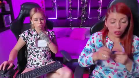 hornyy mom online show from 01/02/25, 04:02