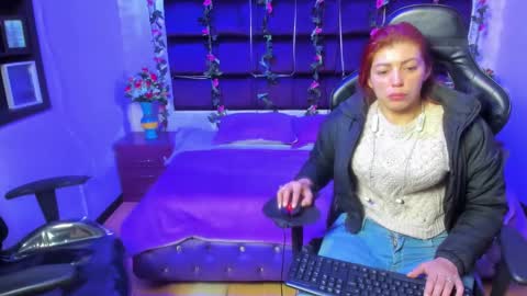 hornyy mom online show from 03/12/25, 12:04