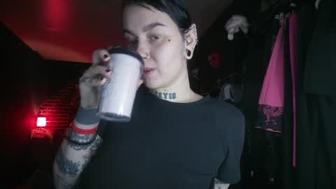 Snapshot of horror_circus chatting on 12/14/24, 06:46 Messalina Horror online show from 12/14/24, 06:46