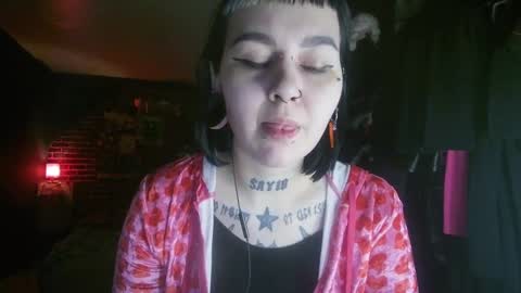 Snapshot of horror_circus chatting on 12/31/24, 11:09 Messalina Horror online show from 12/31/24, 11:09