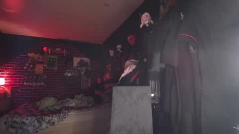 Snapshot of horror_circus chatting on 02/12/25, 12:05 Messalina Horror online show from 02/12/25, 12:05