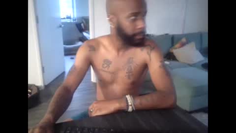 Snapshot of horus00 chatting on 09/25/25, 11:14 Horus00 online show from 09/25/25, 11:14