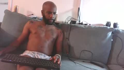 Snapshot of horus00 chatting on 10/02/25, 10:44 Horus00 online show from 10/02/25, 10:44