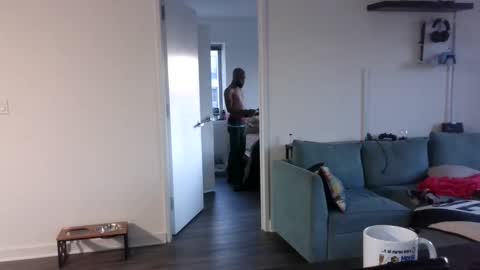 Snapshot of horus00 chatting on 12/18/25, 12:11 Horus00 online show from 12/18/25, 12:11