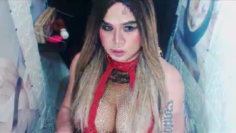 Snapshot of hosersecockselfsucker chatting on 12/14/25, 12:05 YOUR MAJESTY LUCY PEARL online show from 12/14/25, 12:05