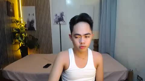 Rylle online show from 10/27/25, 12:04