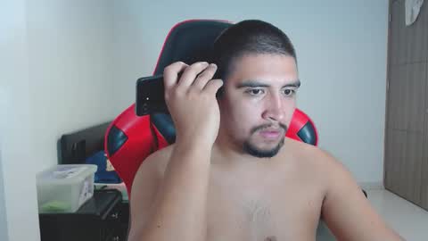 Snapshot of hot__husbands chatting on 09/21/25, 08:10 hot__husbands online show from 09/21/25, 08:10