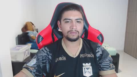 Snapshot of hot__husbands chatting on 09/27/25, 11:21 hot__husbands online show from 09/27/25, 11:21