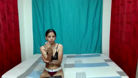 Snapshot of hot_andhornygirls16 chatting on 12/02/24, 08:55 natalia y sara online show from 12/02/24, 08:55