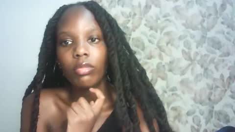 Snapshot of hot_berry2003 chatting on 11/15/25, 09:43 Millie online show from 11/15/25, 09:43