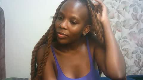 Snapshot of hot_berry2003 chatting on 12/14/25, 09:08 Millie online show from 12/14/25, 09:08