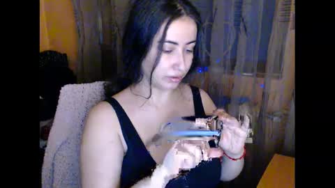 v     online show from 03/01/25, 10:21