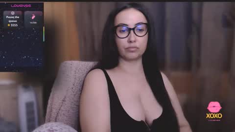 v     online show from 09/28/25, 08:03