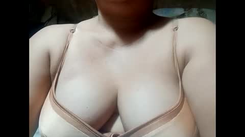 hot_boobs21 online show from 12/02/24, 09:28