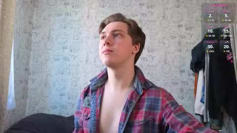 Snapshot of hot_boy_oscar chatting on 09/25/25, 11:14 Oscar online show from 09/25/25, 11:14