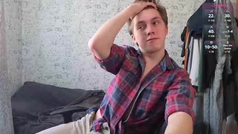 Snapshot of hot_boy_oscar chatting on 09/27/25, 11:15 Oscar online show from 09/27/25, 11:15