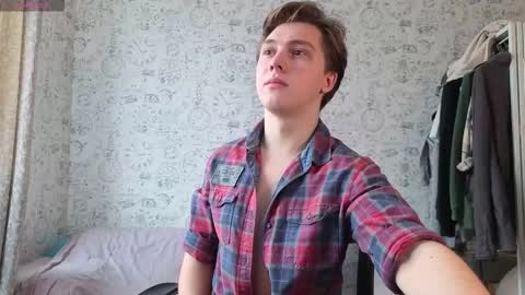 Snapshot of hot_boy_oscar chatting on 10/10/25, 11:09 Oscar online show from 10/10/25, 11:09