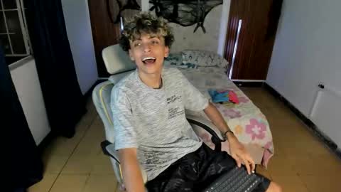 Snapshot of hot_bunny713 chatting on 11/03/25, 01:08 hot bunny online show from 11/03/25, 01:08