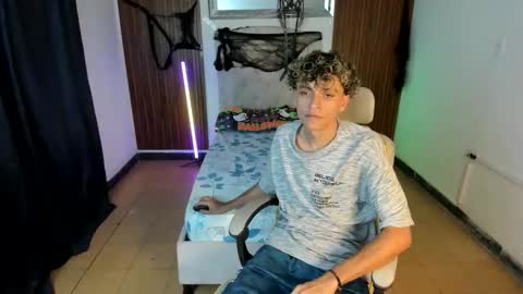 Snapshot of hot_bunny713 chatting on 11/07/25, 01:38 hot bunny online show from 11/07/25, 01:38