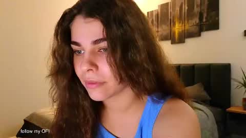 LiluCaroline online show from 06/15/26, 06:54
