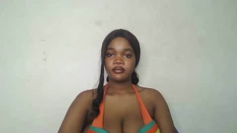 Snapshot of hot_choccoolate chatting on 06/02/26, 02:41 Zarah online show from 06/02/26, 02:41